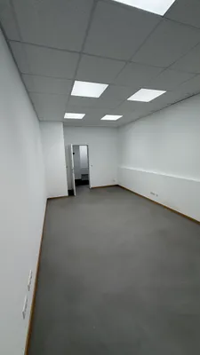 1-Zimmer-Gewerbeimmobilie mieten in Kufstein – 18 m², € 19 – Bild 2 von 4