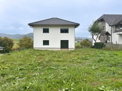 Haus kaufen in Vöcklabruck – 118 m², € 385.000 – Bild 5 von 12