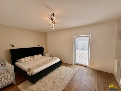 Haus kaufen in Vöcklabruck – 147 m², € 679.000 – Bild 4 von 15