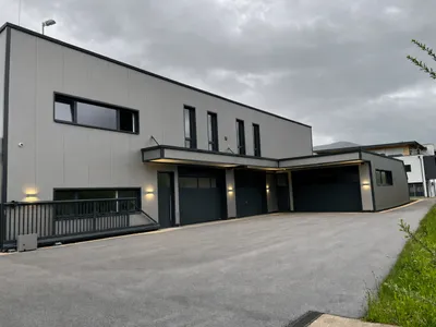 Gewerbeimmobilie mieten in Kitzbühel – 150 m², € 15 – Bild 2 von 2