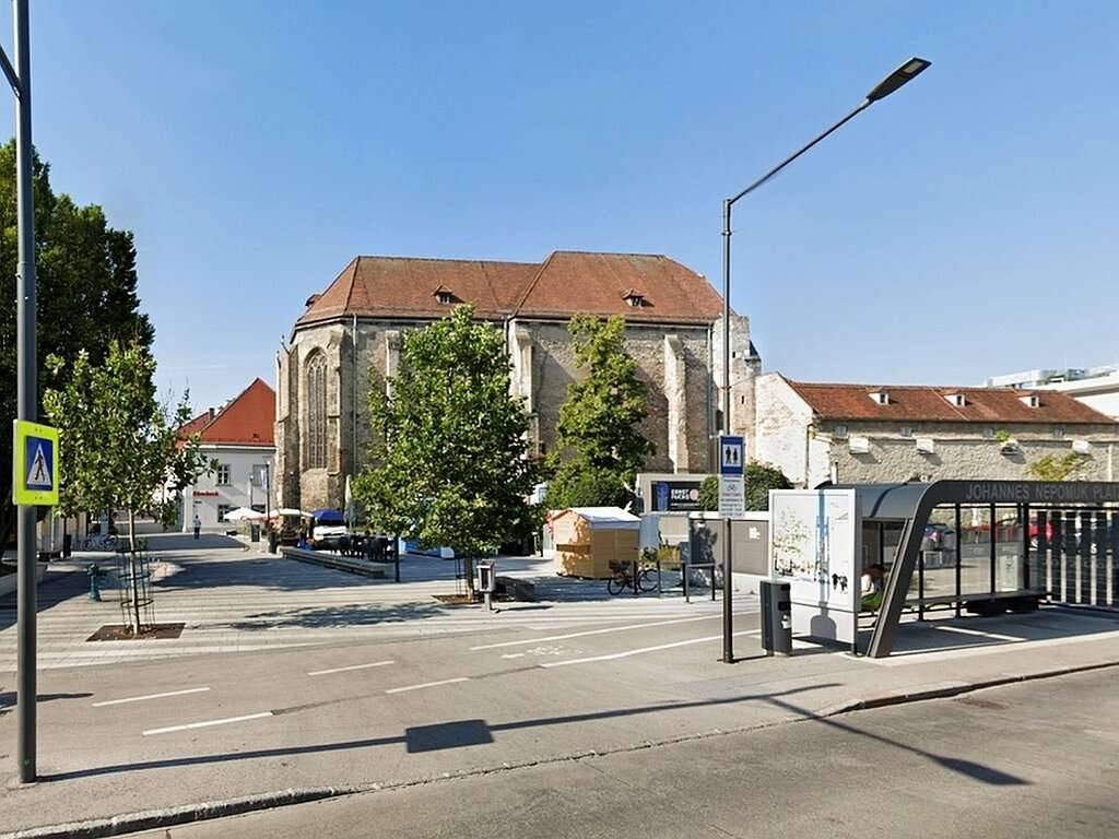 3,5% Rendite - gut vermietete Erdgeschoss-Wohnung nahe Fußgängerzone und Landesklinikum - Ansicht 2