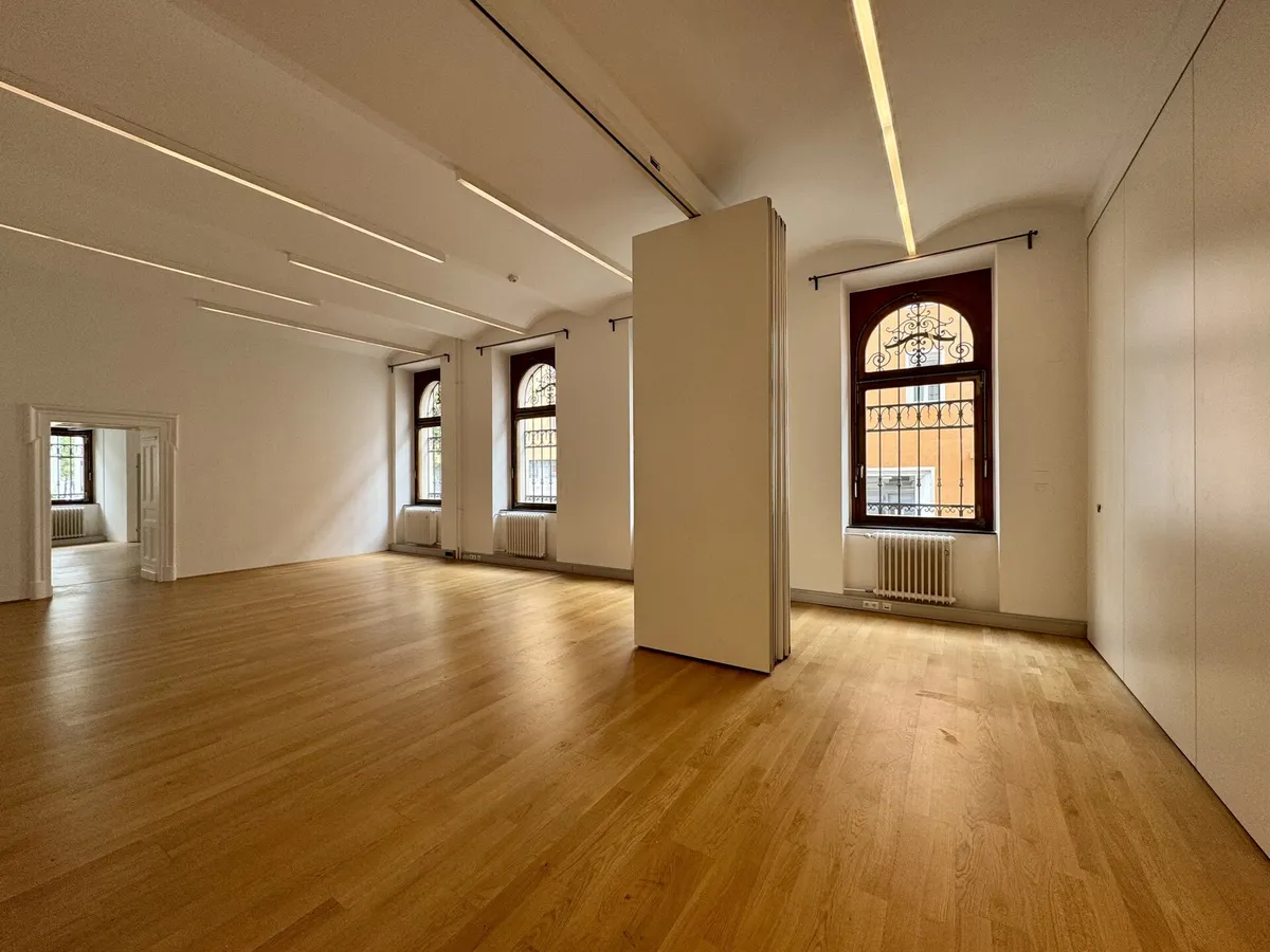 Großzügige Bürofläche in Toplage der Grazer Innenstadt - 233 m² mit flexibler Raumstruktur & 8 Parkplätzen - Ansicht 3
