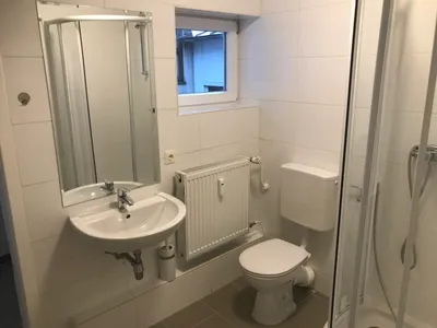6-Zimmer-Wohnung mieten in Salzburg Stadt – 16 m², € 569 – Bild 8 von 10