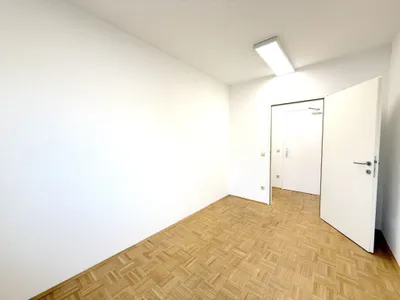 2-Zimmer-Gewerbeimmobilie mieten in Wien – 32 m², € 550 – Bild 7 von 10