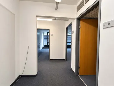 5-Zimmer-Gewerbeimmobilie mieten in Salzburg Stadt – 109,38 m², € 1.823 – Bild 11 von 15