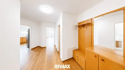 2-Zimmer-Wohnung kaufen in Innsbruck – 67,57 m², € 380.000 – Bild 2 von 13