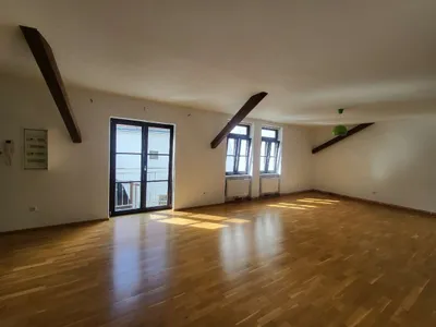2-Zimmer-Gewerbeimmobilie mieten in Bruck an der Leitha – 102 m², € 990 – Bild 4 von 9