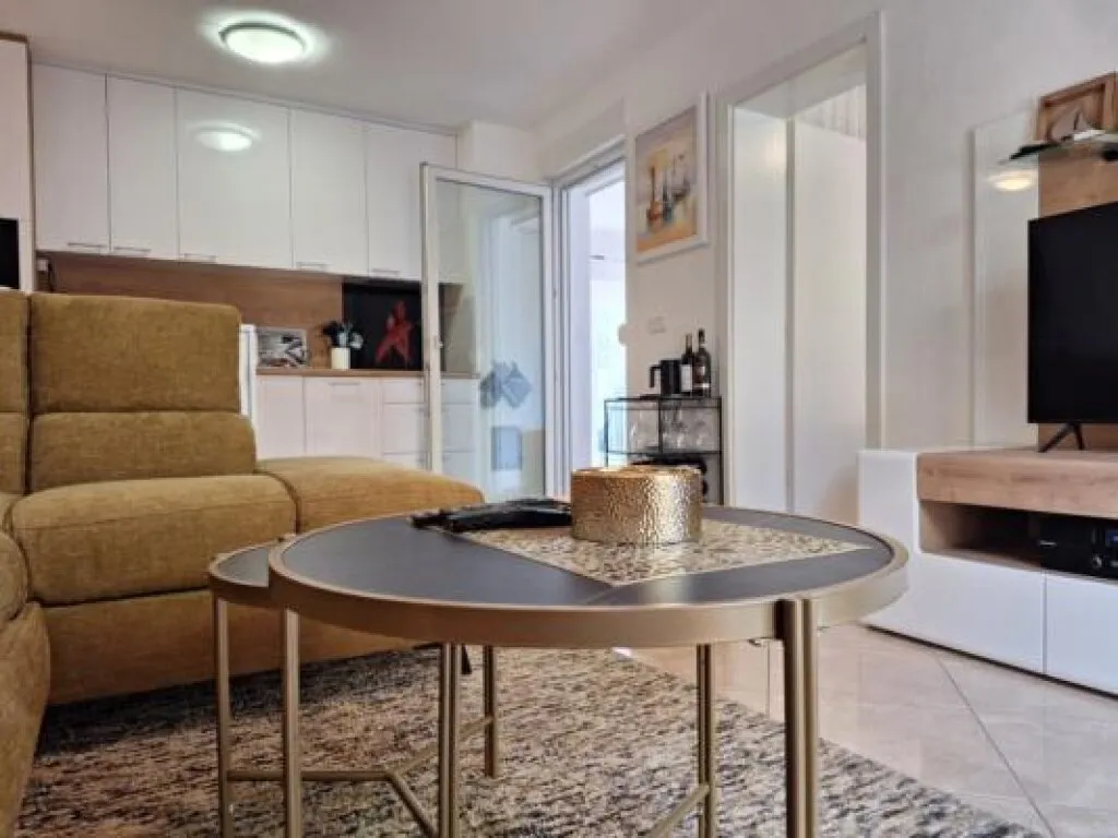 Traumwohnung nur 100 Meter vom Meer - 2 Schlafzimmer, Garten in Medulin - Ansicht 3