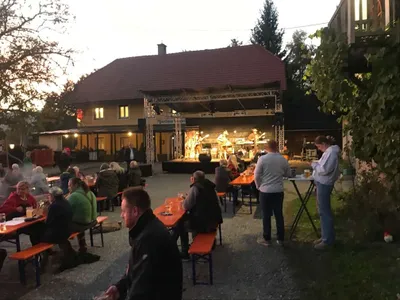 Gewerbeimmobilie mieten in Feldkirchen – 150 m² – Bild 4 von 31