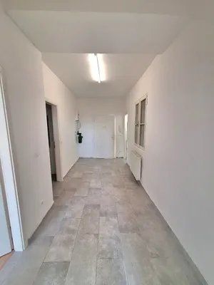 Großzügige 3-Zimmer-Wohnung - ideal für 2er- oder 3er-WG – Bild 2