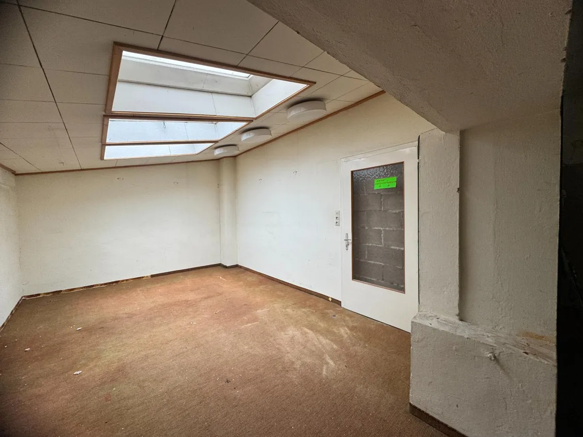 FLAIR *73 m² WORKSPACE *Retro Büro/Studio – pohled 3