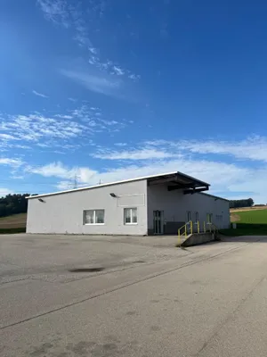 Gewerbeimmobilie mieten in Sankt Pölten Land – 445 m², € 4.500 – Bild 1 von 14