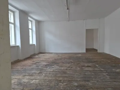 2-Zimmer-Gewerbeimmobilie mieten in Wien – 116 m², € 970 – Bild 3 von 3
