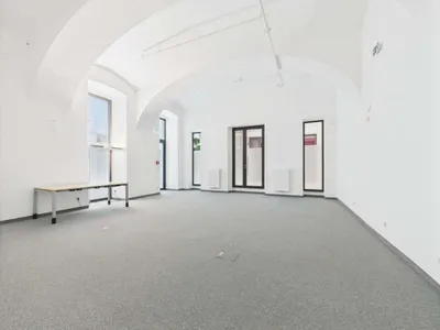 Gewerbeimmobilie mieten in Linz – 74 m², € 2.527 – Bild 4 von 6