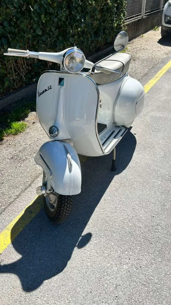 Vespa GS