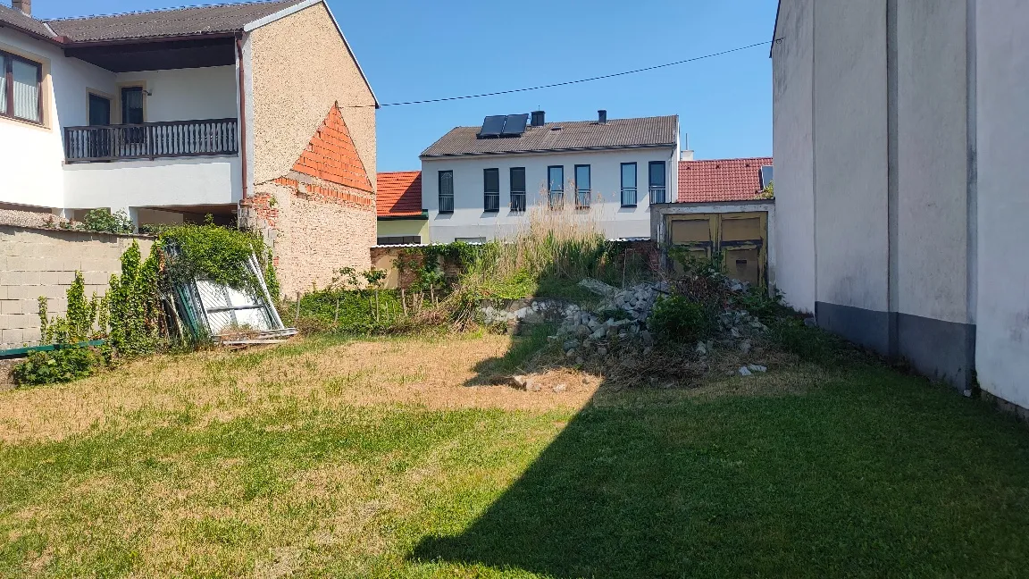 Baugrundstück in Toplage - 80 % Bebauungsdichte, zwei Parzellen, zwei Zugänge, kein Bauzwang - Weiden am See - Ansicht 3