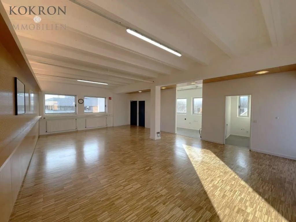 Helles Büro im Dachgeschoß mit eigener Terrasse - all-inclusive Miete - Prikaz 2