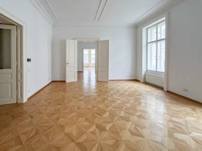 Gestalten Sie Ihre Traumwohnung im Herzen Wiens - traumhafte 7-Zimmer-Altbauwohnung - Nähe Rathaus - zu mieten in 1010 Wien – Bild 2