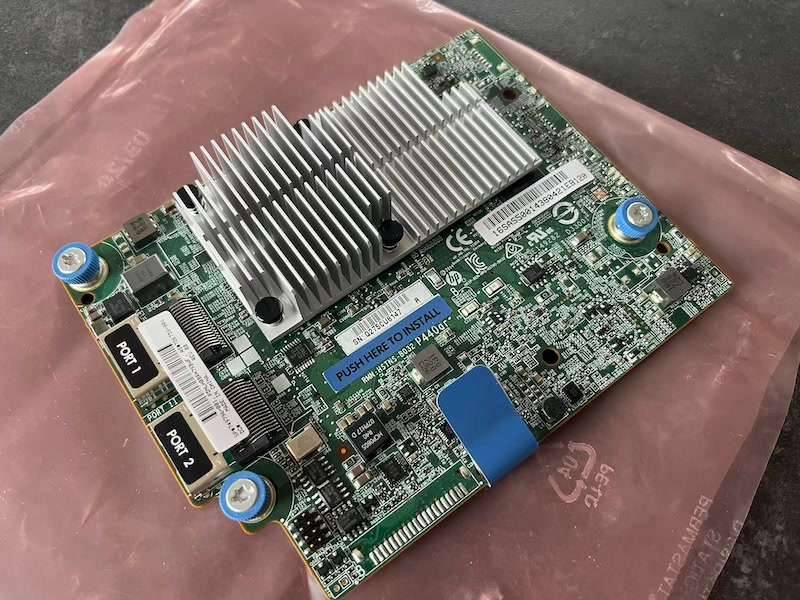 HPE Smart Array P440ar Internal AROC 2-Port RAID-Controller 12G SAS mit 2GB Cache