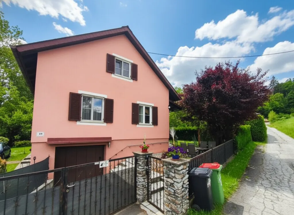 WOHNEN IM GRÜNEN | EINFAMILIENHAUS | GARAGE | GROSSZÜGIGES GRUNDSTÜCK I ROTO IMMOBILIEN - Ansicht 2