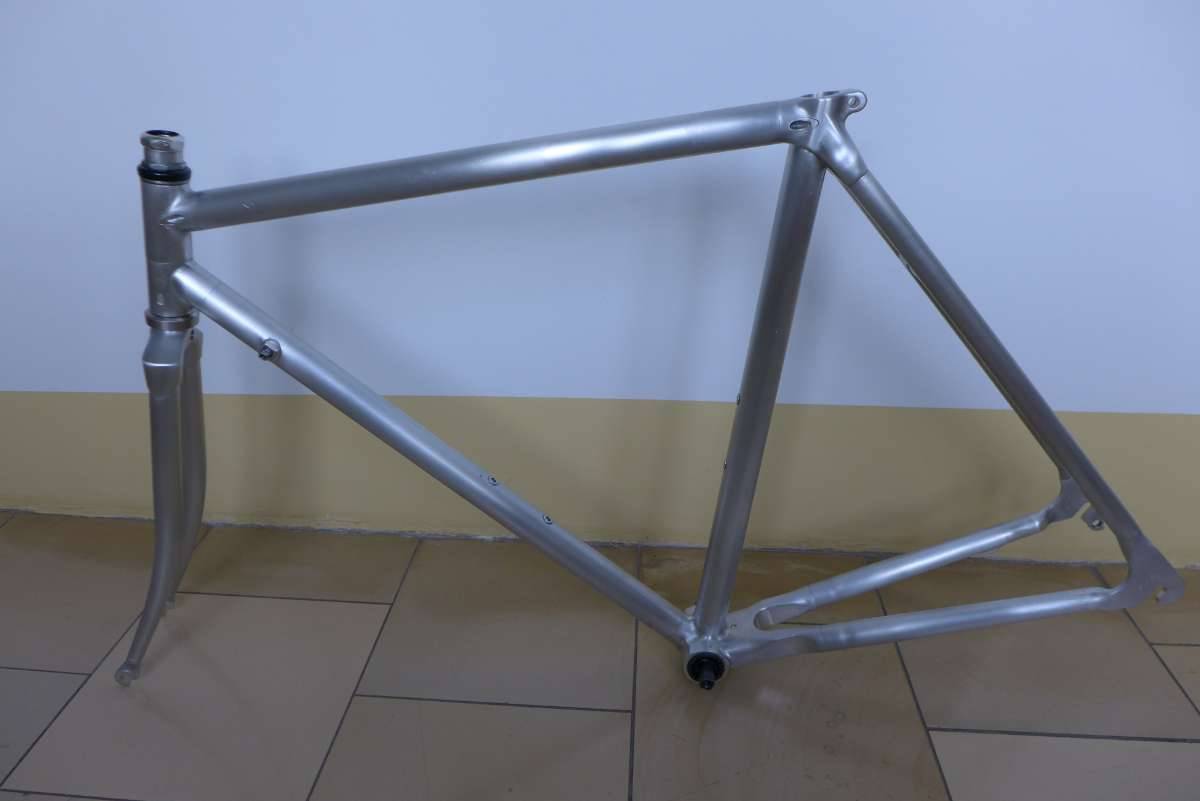 RENNRAD RAHMENSET 52 53 ALUMINIUM FAHRRAD RAHMEN,  150,- (1070 Wien) -  willhaben