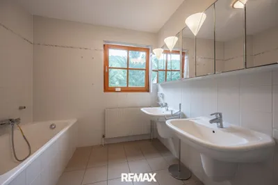 10-Zimmer-Haus mieten in Korneuburg – 300 m², € 3.200 – Bild 16 von 29