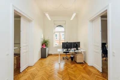4-Zimmer-Gewerbeimmobilie mieten in Graz – 308 m², € 3.895 – Bild 23 von 31