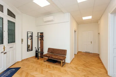 4-Zimmer-Gewerbeimmobilie mieten in Graz – 308 m², € 3.895 – Bild 16 von 31