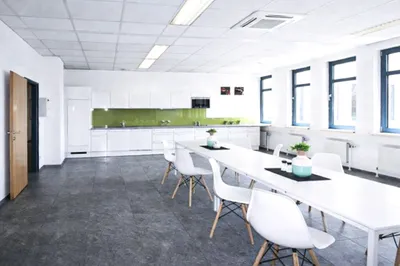 Gewerbeimmobilie mieten in Wien – 318 m², € 12 – Bild 7 von 13
