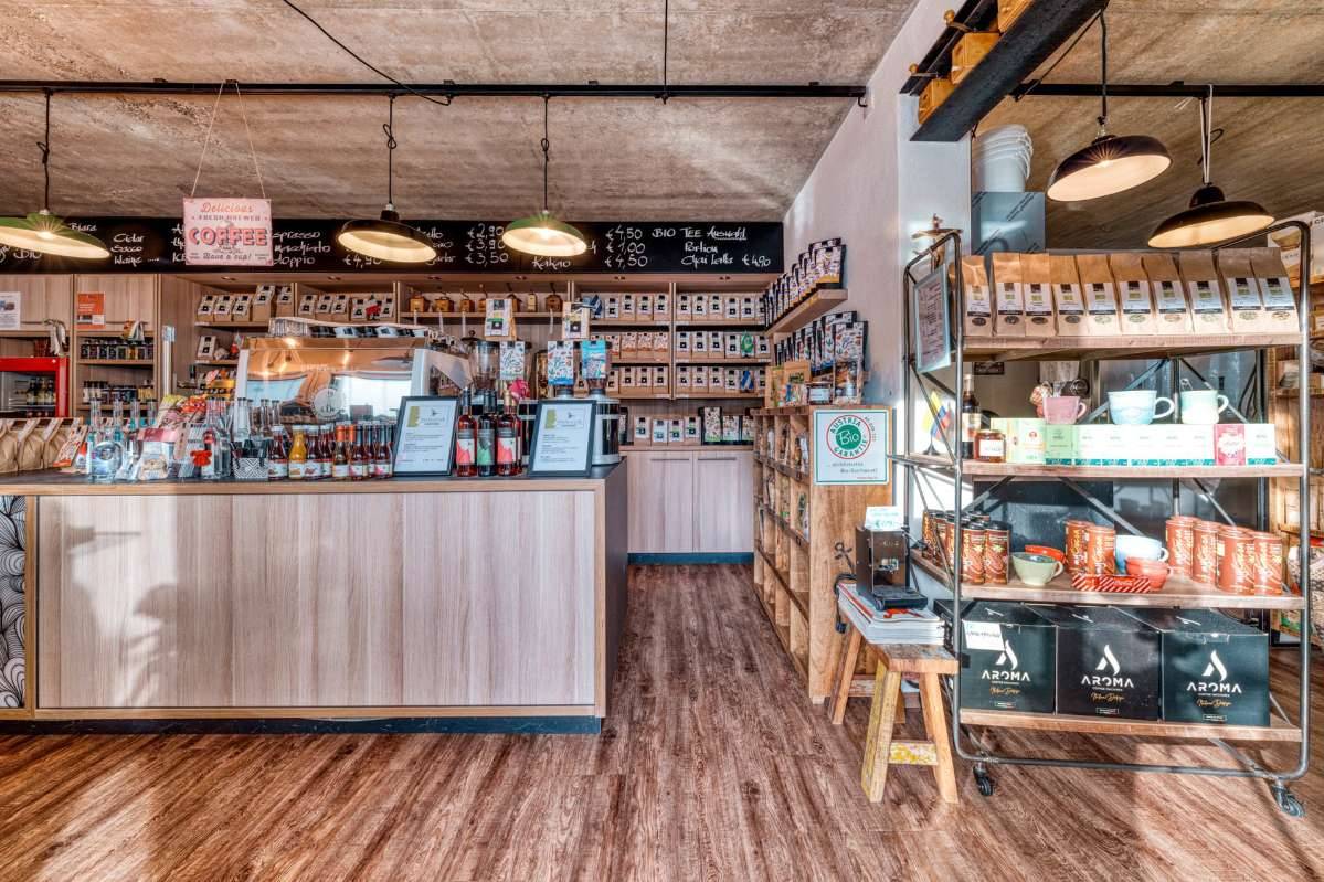 Traditionelles Haus mit mehreren Wohneinheiten, Caférösterei und Hofladen in Bestlage von Telfs ! – pohled 2
