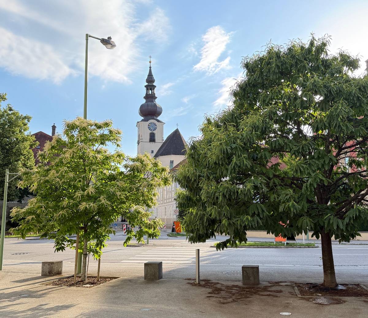 237 m² Gewerbefläche mit Schauraum, Werkstatt und Vorplatz in Bestlage - Ansicht 2