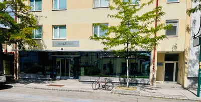 7-Zimmer-Gewerbeimmobilie mieten in Mödling – 193 m², € 2.867 – Bild 3 von 3