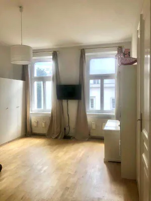 Servitenviertel, sanierte Wohnung – Bild 2