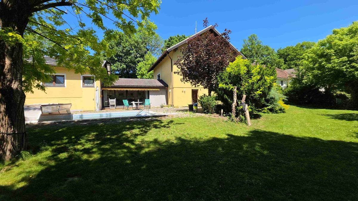 Idyllisches Einfamilienhaus mit Pool und großzügigem Garten, Bischofstetten