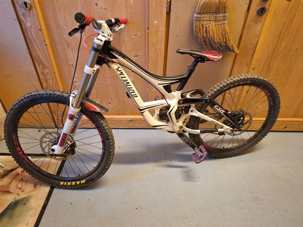 Specialized demo deals 8.1 2010