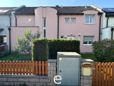 6-Zimmer-Haus kaufen in Wels – 145 m², € 349.000 – Bild 1 von 29