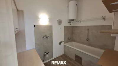 4-Zimmer-Gewerbeimmobilie mieten in Sankt Pölten Land – 73 m², € 700 – Bild 8 von 10