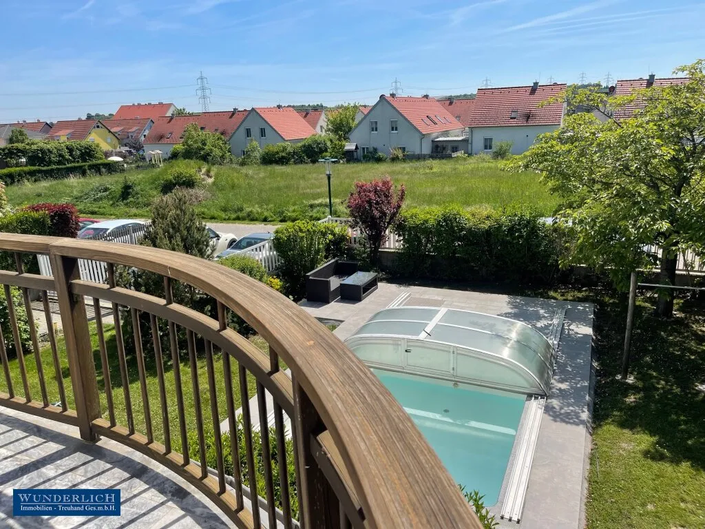 Richtpreis-Großzügiges Einfamilienhaus mit 360 m² Nutzfläche, Garage und Swimmingpool! - Ansicht 2