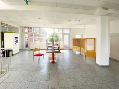 18-Zimmer-Gewerbeimmobilie mieten in Wels-Land – 1 358 m², € 14.938 – Bild 11 von 20