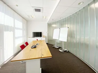 18-Zimmer-Gewerbeimmobilie mieten in Wels-Land – 1 358 m², € 14.938 – Bild 4 von 20