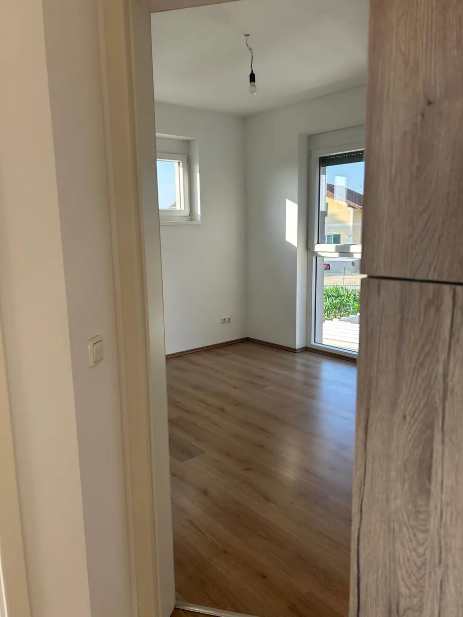 Schöne 3 Zimmer Wohnung - Ansicht 2