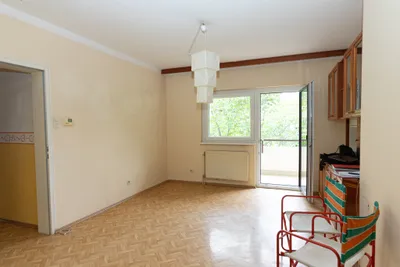 2-Zimmer-Wohnung kaufen in Baden – 82 m², € 210.000 – Bild 5 von 9