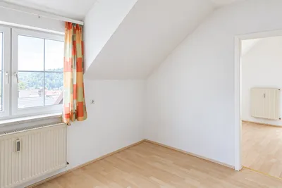 2-Zimmer-Wohnung mieten in Gmunden – 45,13 m², € 598 – Bild 2 von 5
