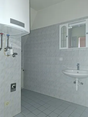 2-Zimmer-Wohnung mieten in Baden – 56 m², € 682 – Bild 9 von 10