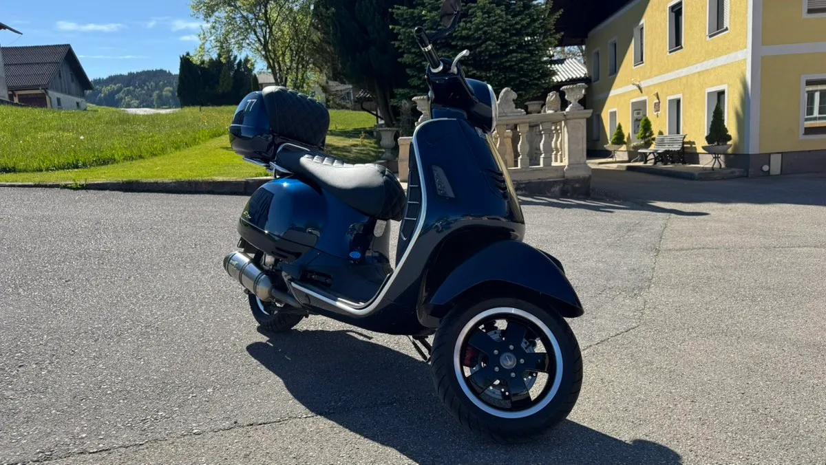Vespa GTS