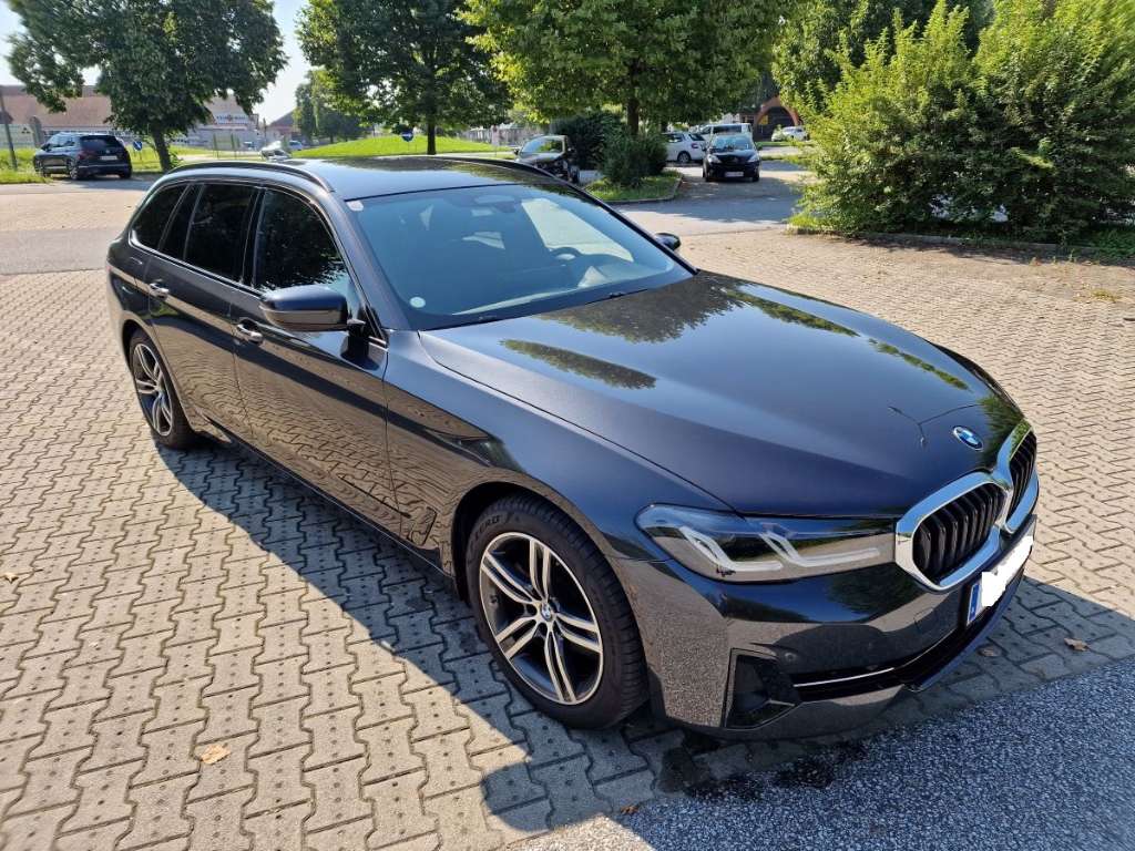 BMW 5er-Reihe 520d xDrive Touring Aut. SUV / Geländewagen
