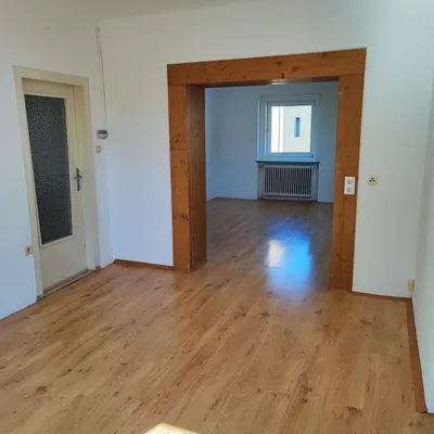 4-Zimmer-Wohnung mieten in Vöcklabruck – 100 m², € 1.252 – Bild 2 von 13