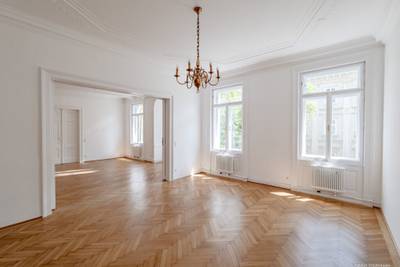Wiener Altbaujuwel: Eleganz, Charakter und Wohnqualität