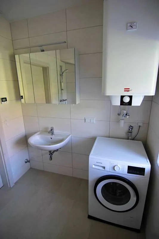 Moderne Wohnung mit Terrasse und Parkplatz (e-Ladestation) - Ansicht 3