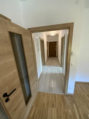 4-Zimmer-Wohnung mieten in Klagenfurt – 97 m², € 1.250 – Bild 3 von 9